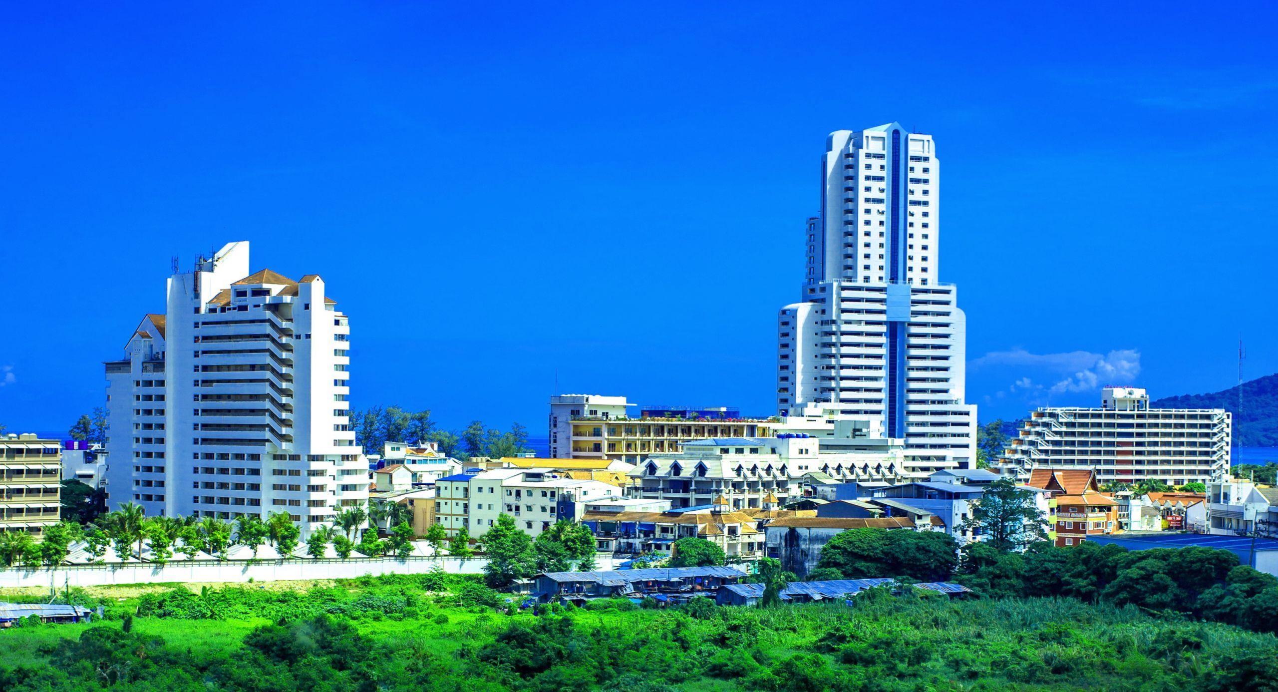 Add Plus Hotel & Spa Patong Esterno foto