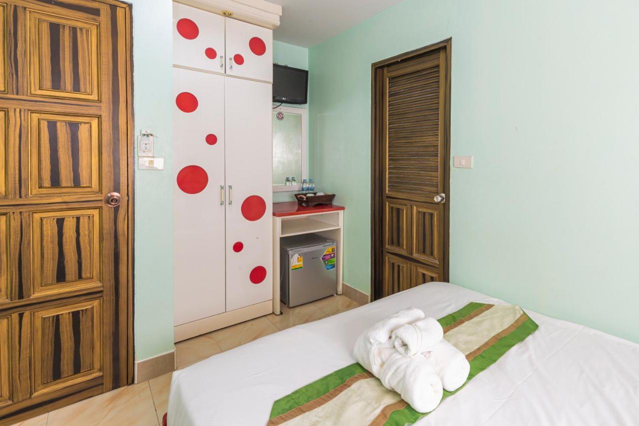 Add Plus Hotel & Spa Patong Esterno foto