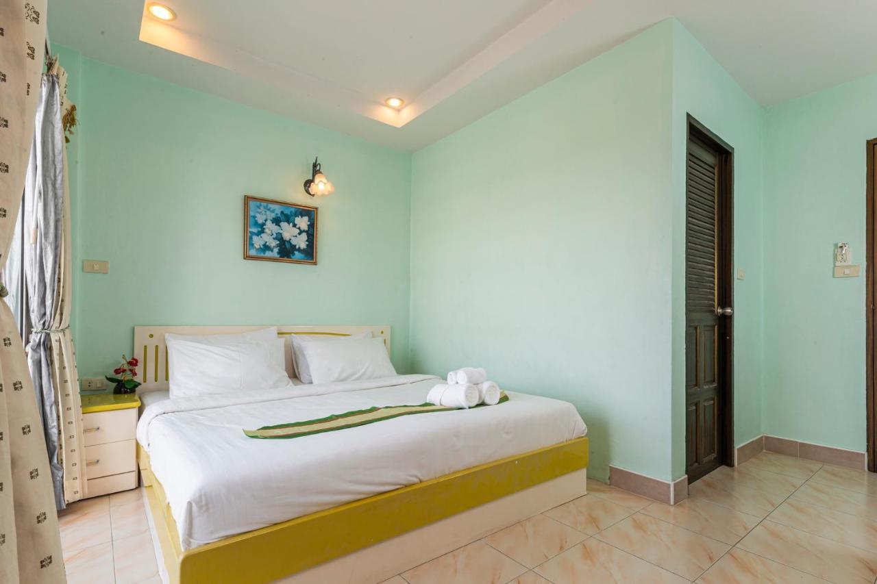 Add Plus Hotel & Spa Patong Esterno foto