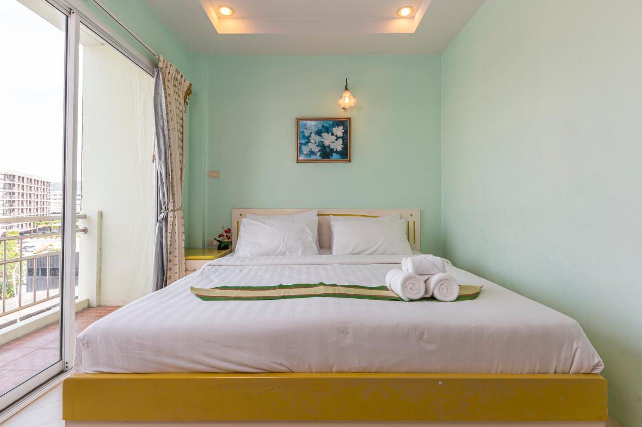 Add Plus Hotel & Spa Patong Esterno foto