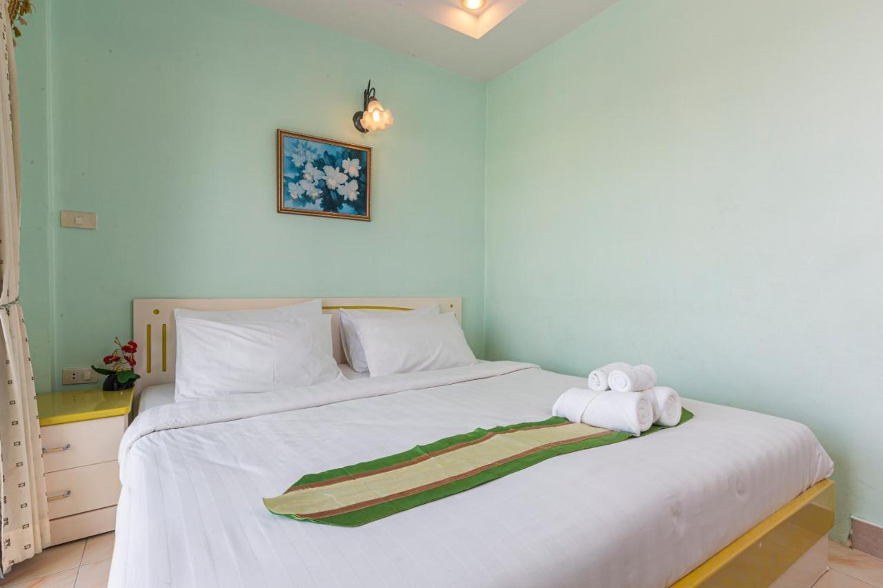 Add Plus Hotel & Spa Patong Esterno foto