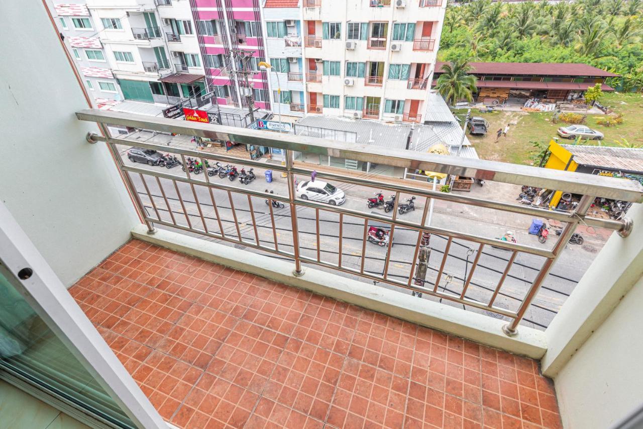 Add Plus Hotel & Spa Patong Esterno foto