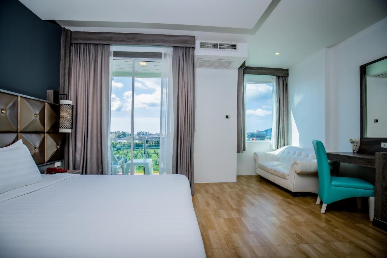 Add Plus Hotel & Spa Patong Esterno foto