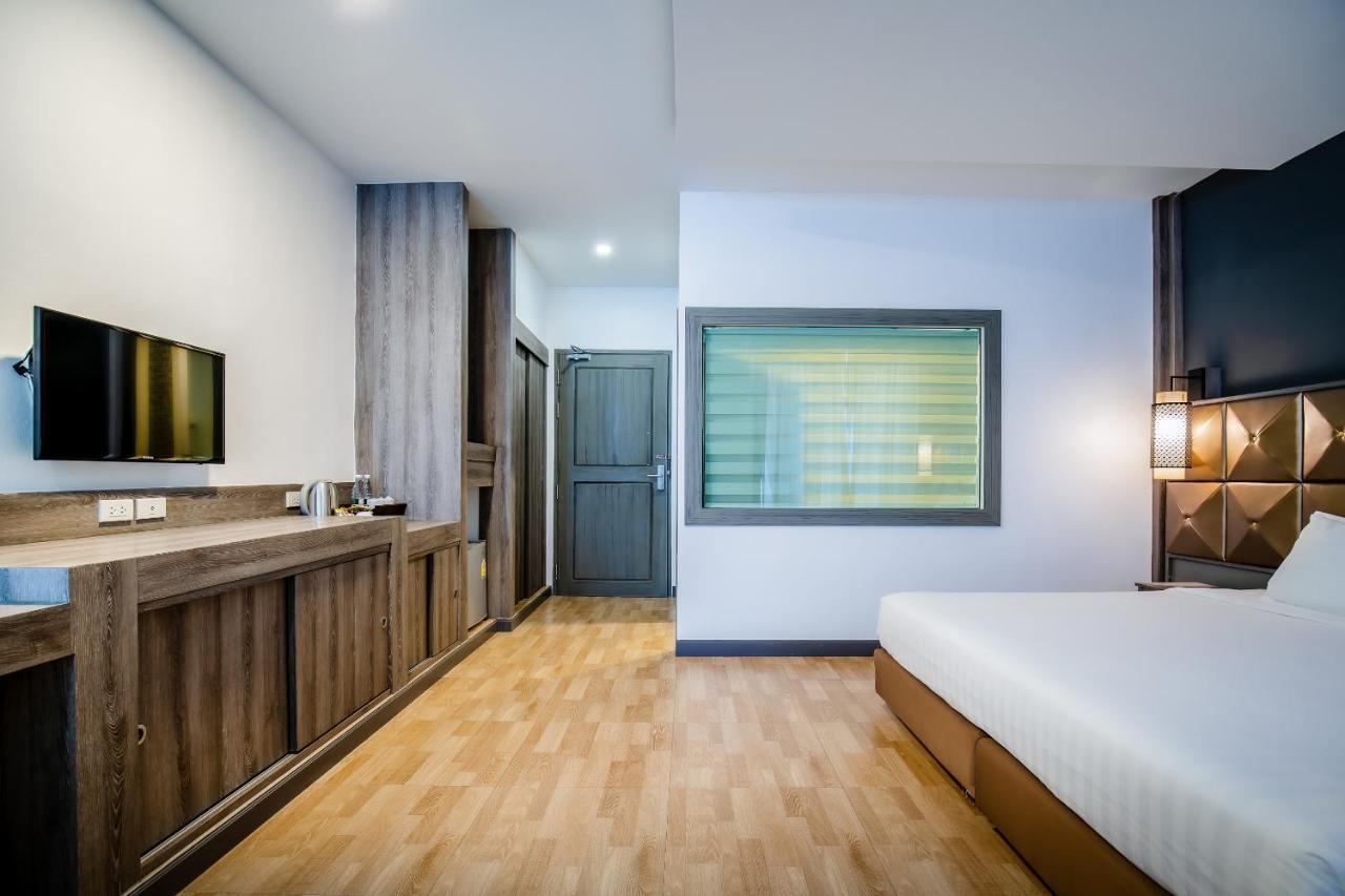Add Plus Hotel & Spa Patong Esterno foto